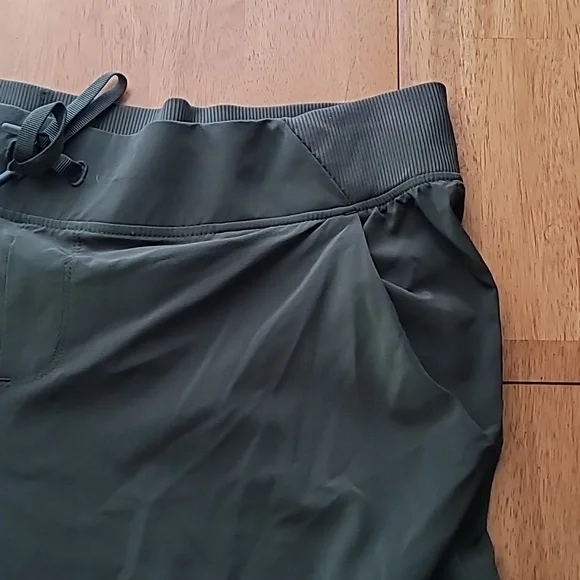 All In Motion - Picture 4 of 8